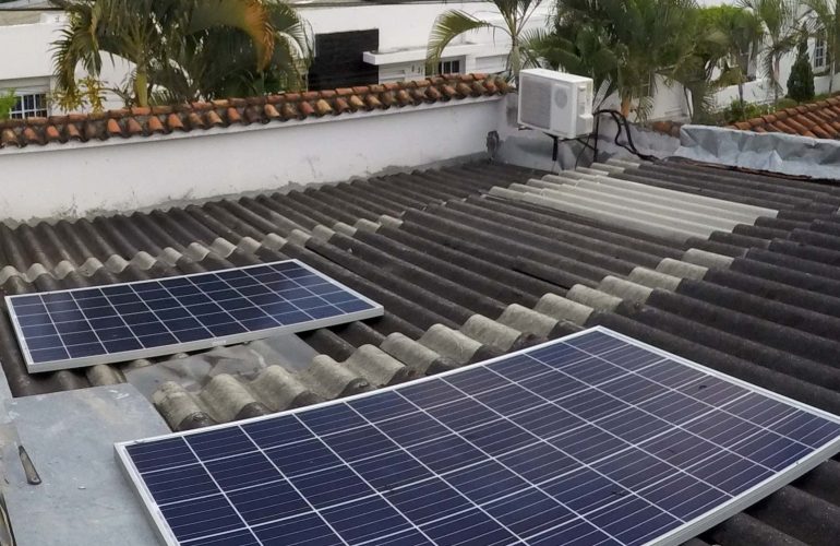 Componentes de un sistema de energia solar 2244x1122 2